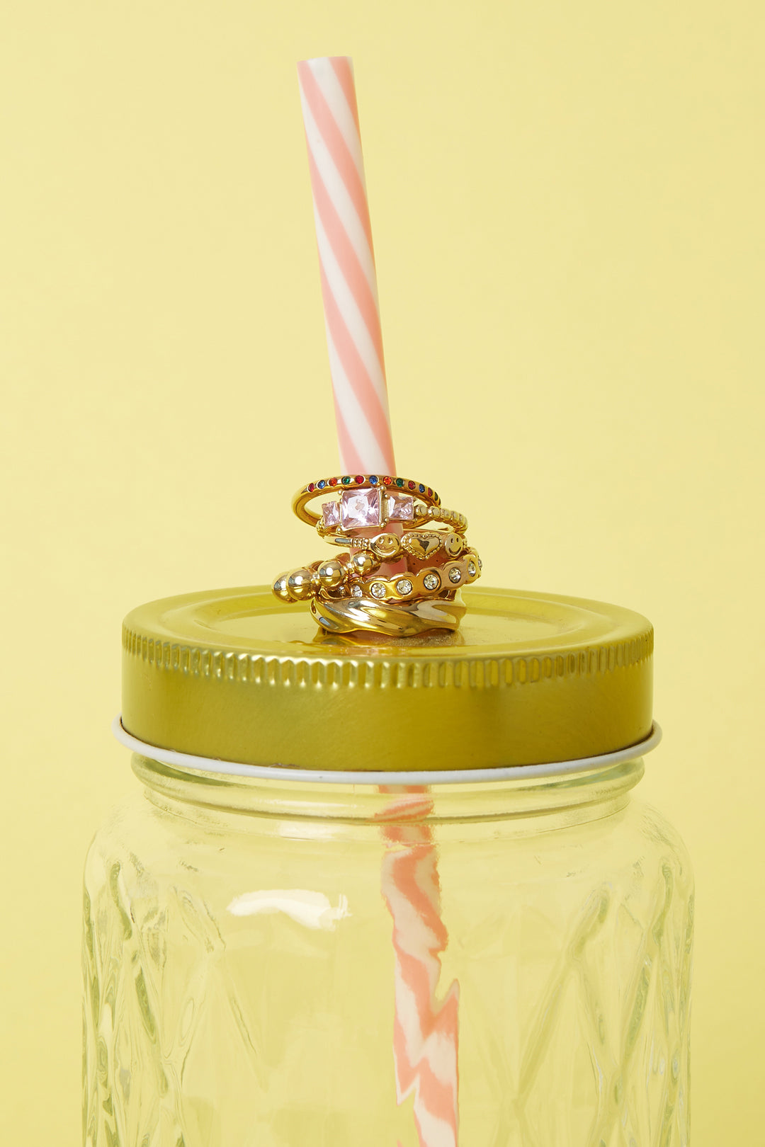 Ring mit Smileys und Herz